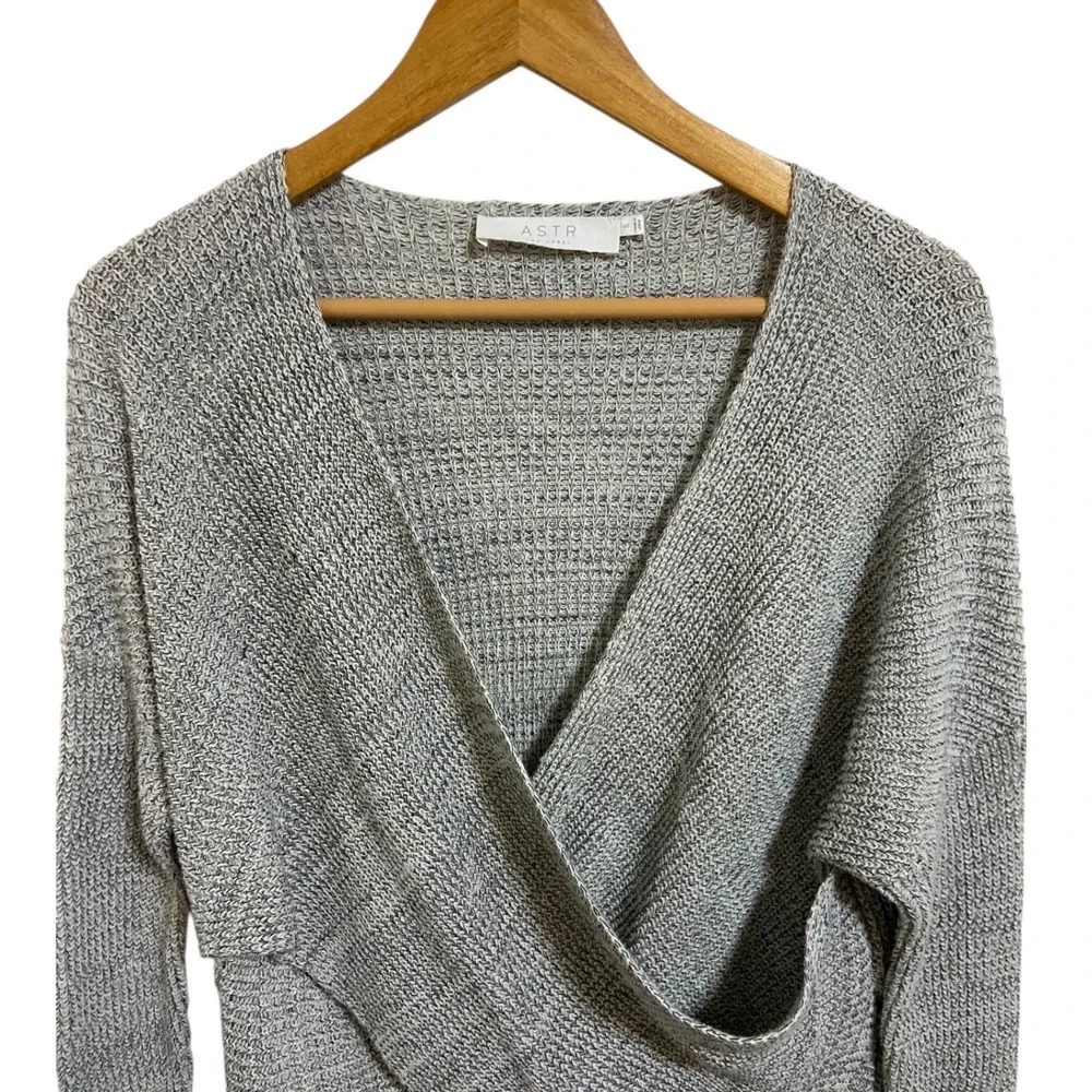 ASTR The Label Grey Knit Wrap Front Long Sleeve Sweater Office Top Women's Small